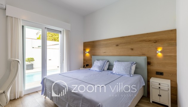 Resale - Villa - Moraira - Center