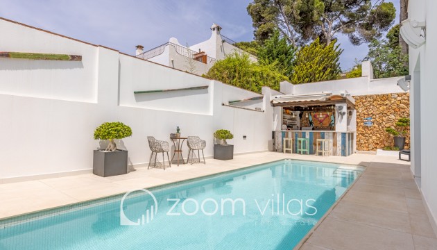 Resale - Villa - Moraira - Center