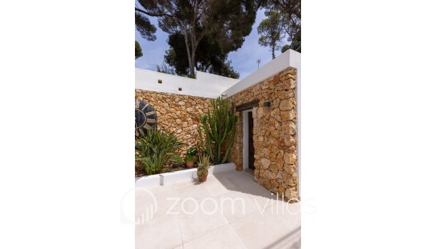Resale - Villa - Moraira - Center