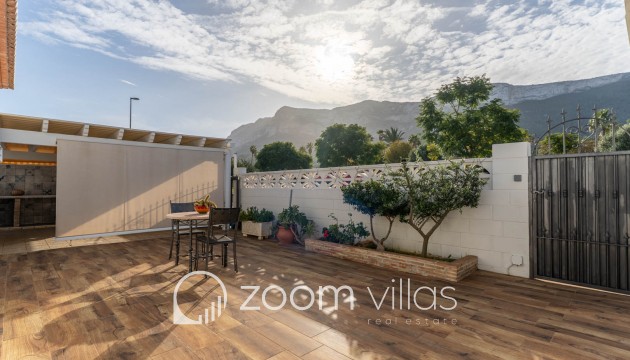 Resale - Villa - Denia