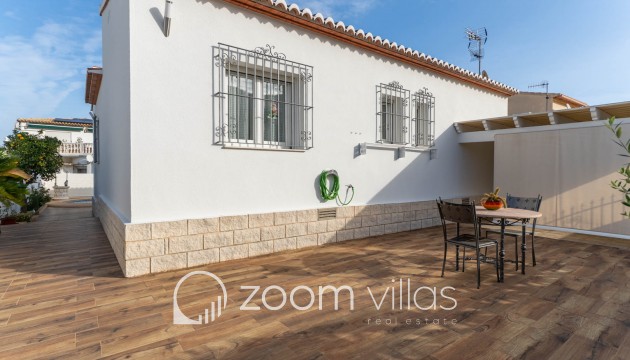 Resale - Villa - Denia