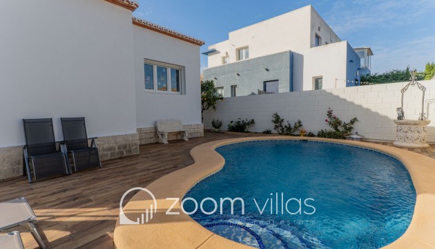 Resale - Villa - Denia