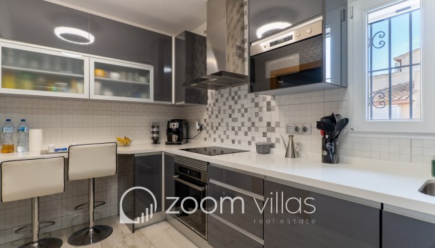 Resale - Villa - Denia