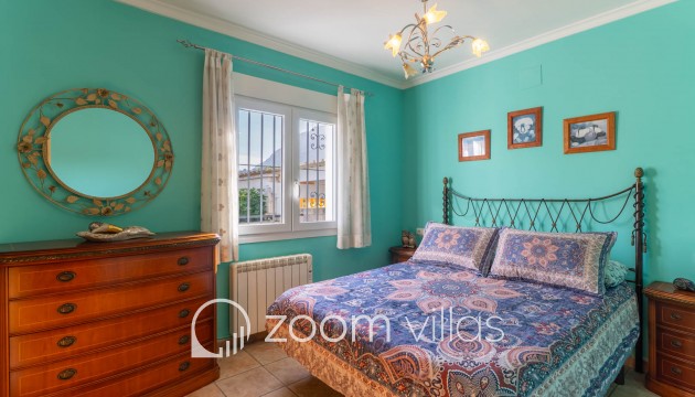 Resale - Villa - Denia