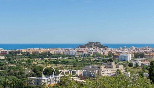 Resale - Villa - Denia