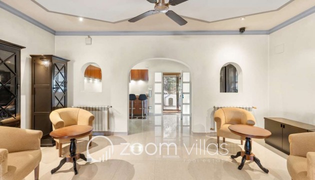 Resale - Villa - Calpe