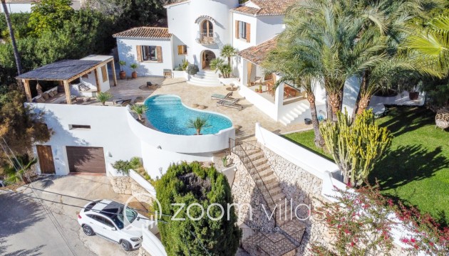Resale - Villa - Moraira