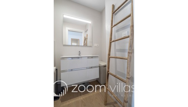 Resale - Apartment - Jávea - El Arenal