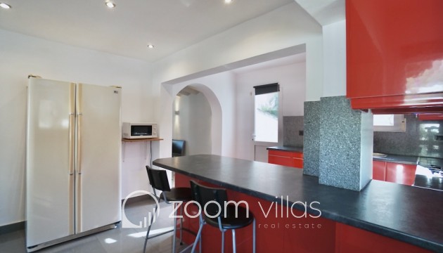 Resale - Villa - Benissa - La Fustera