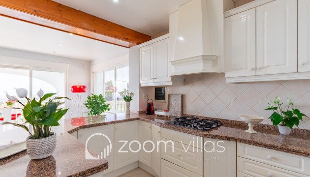 Resale - Villa - Moraira - Benimeit