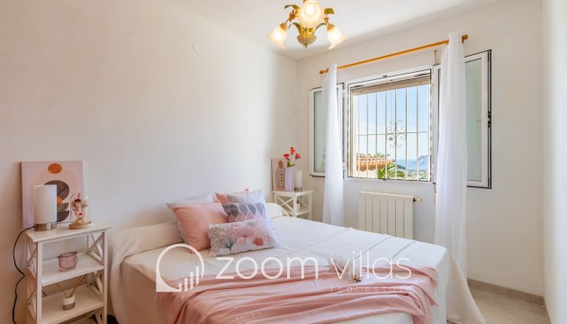 Resale - Villa - Moraira - Benimeit