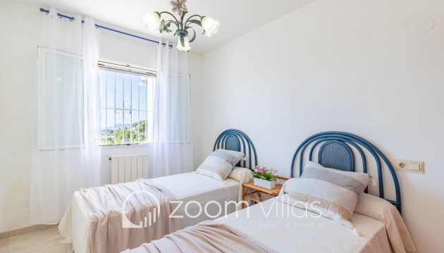 Resale - Villa - Moraira - Benimeit