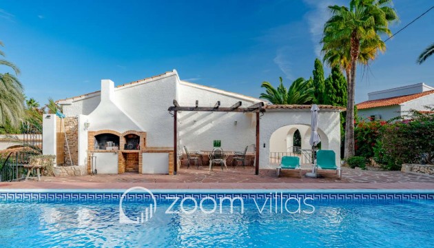 Resale - Villa - Calpe