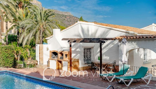 Resale - Villa - Calpe