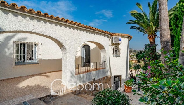 Resale - Villa - Calpe