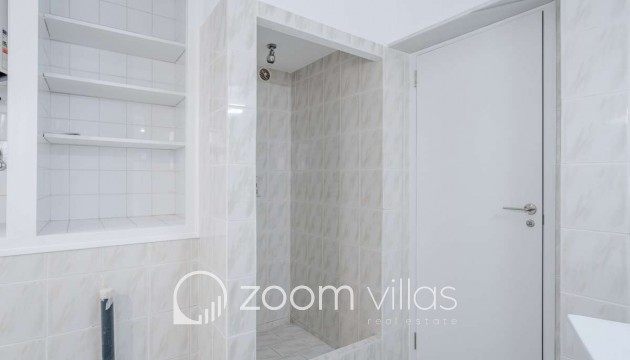 Resale - Villa - Calpe