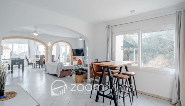 Resale - Villa - Costeres