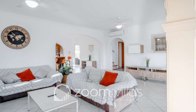 Resale - Villa - Costeres