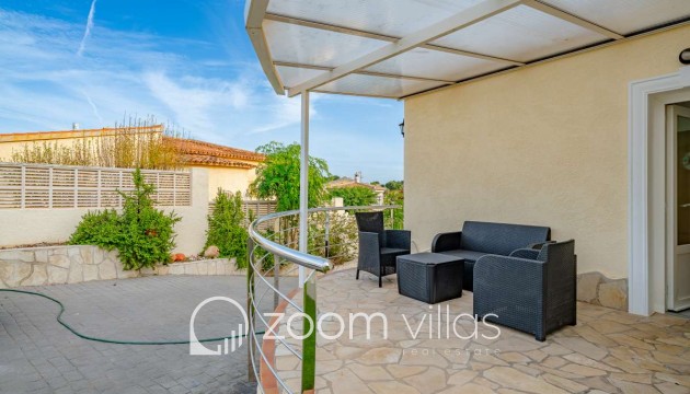 Resale - Villa - Costeres