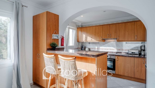 Resale - Villa - Costeres