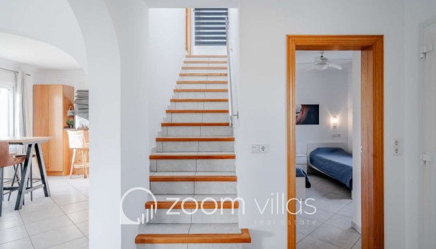 Resale - Villa - Costeres