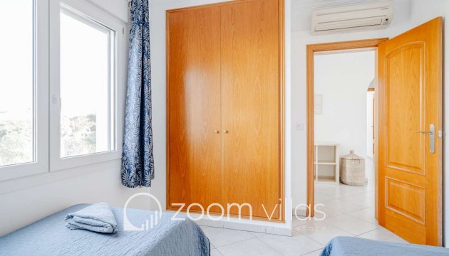 Resale - Villa - Costeres