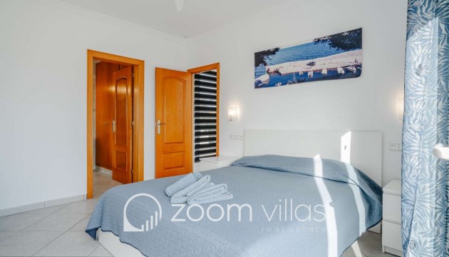 Resale - Villa - Costeres