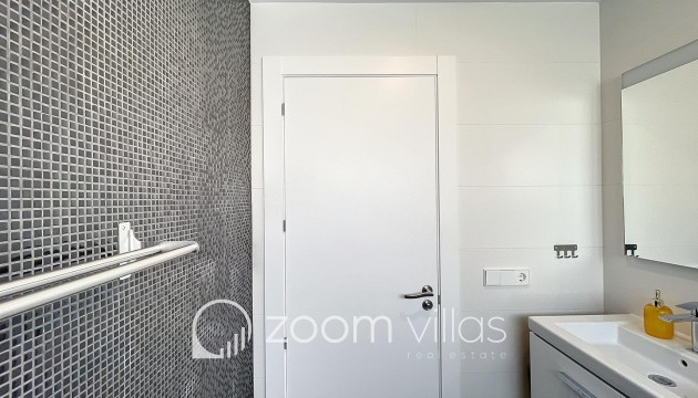 Resale - Villa - Benitachell  - Lirios