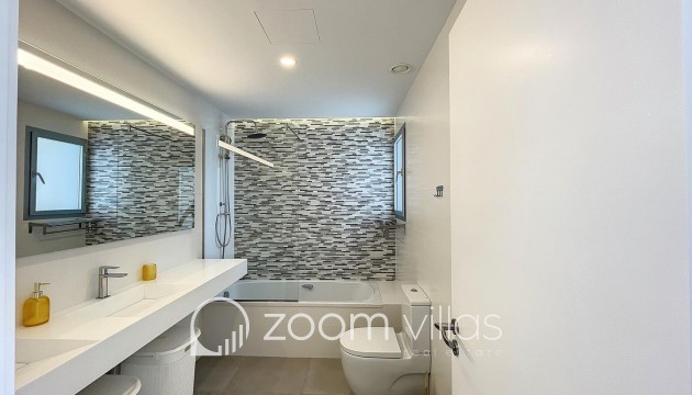 Resale - Villa - Benitachell  - Lirios