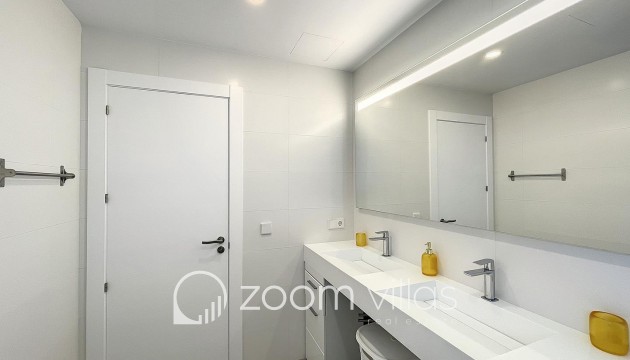 Resale - Villa - Benitachell  - Lirios