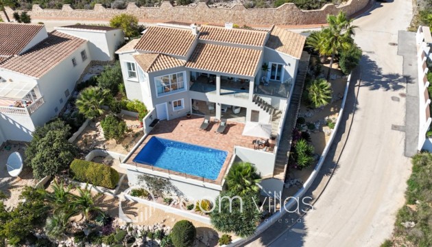 Resale - Villa - Benitachell  - Lirios