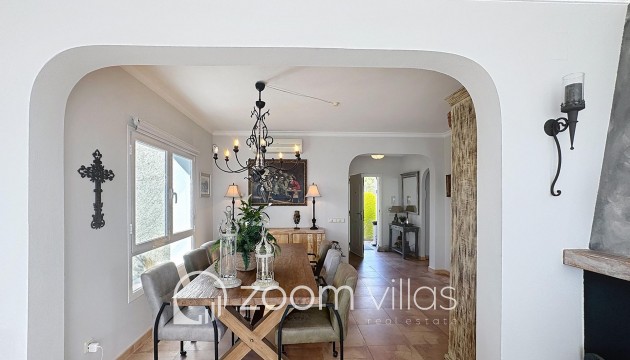 Resale - Villa - Benitachell  - Lirios