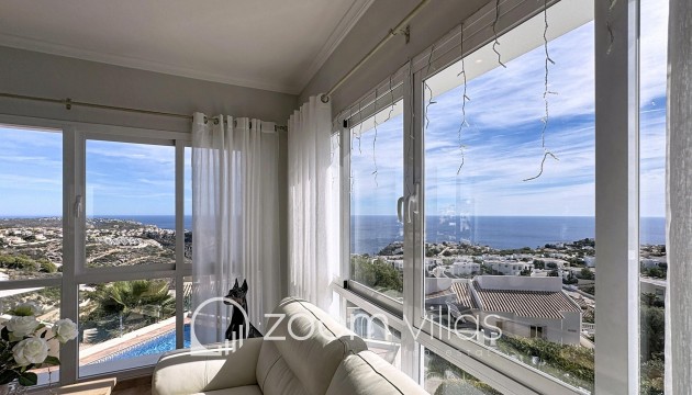 Resale - Villa - Benitachell  - Lirios