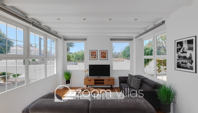 Resale - Villa - Calpe