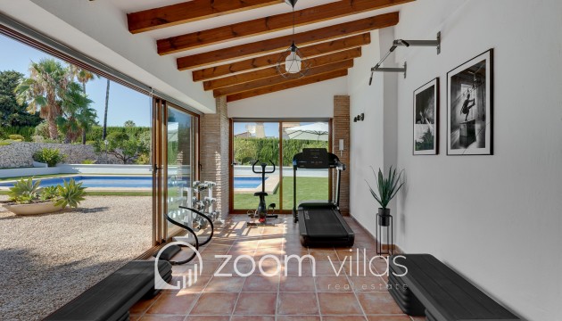 Resale - Villa - Calpe