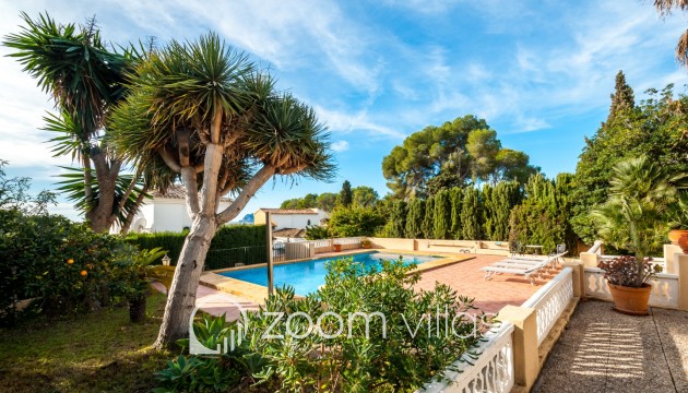 Resale - Villa - Moraira