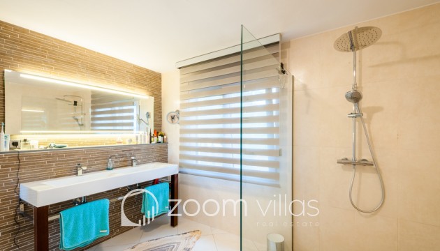 Resale - Villa - Moraira