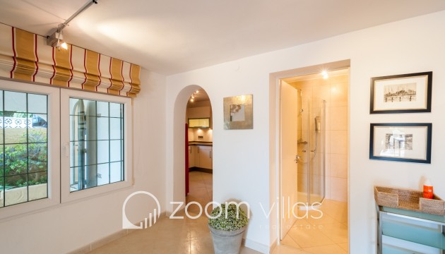 Resale - Villa - Moraira