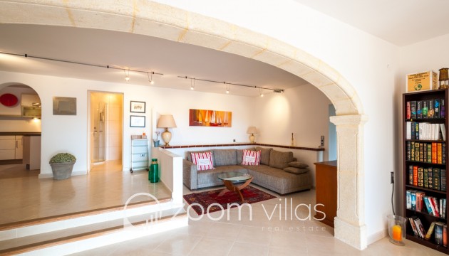 Resale - Villa - Moraira