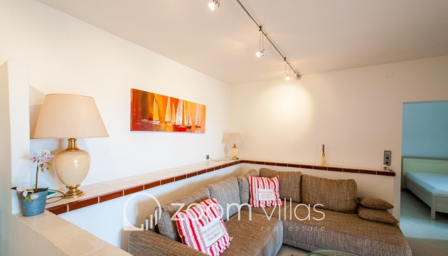 Resale - Villa - Moraira