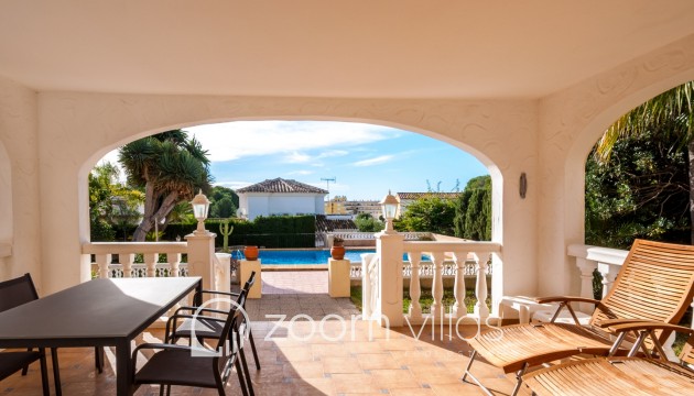 Resale - Villa - Moraira
