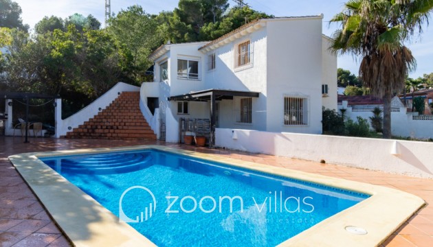 Resale - Villa - Moraira