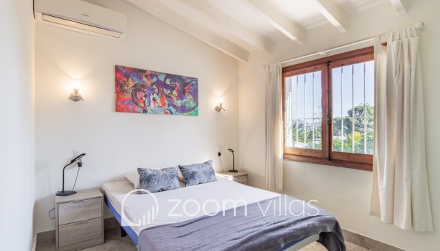 Resale - Villa - Moraira