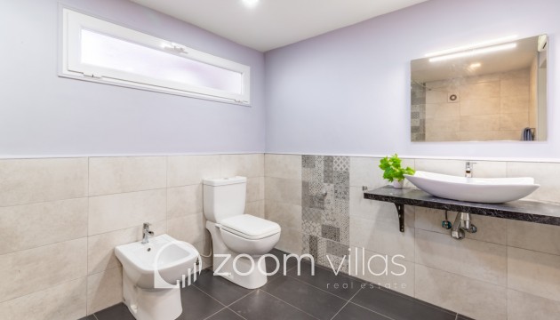 Resale - Villa - Moraira