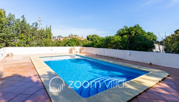 Resale - Villa - Moraira