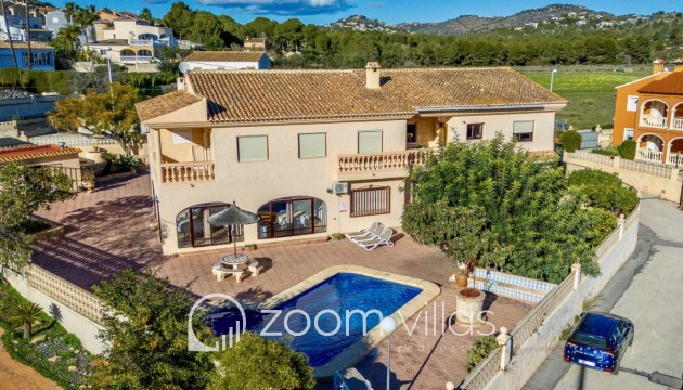 Resale - Villa - Calpe