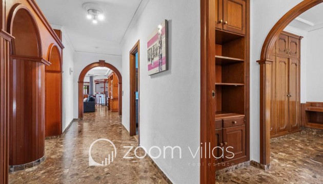 Resale - Villa - Calpe
