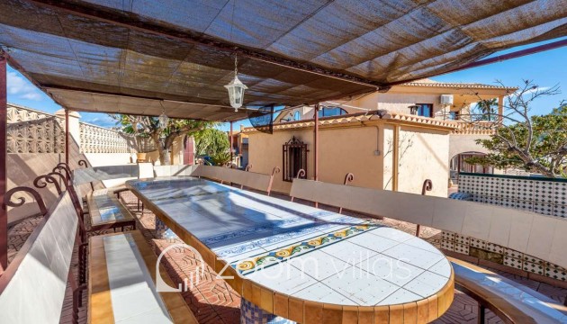 Resale - Villa - Calpe