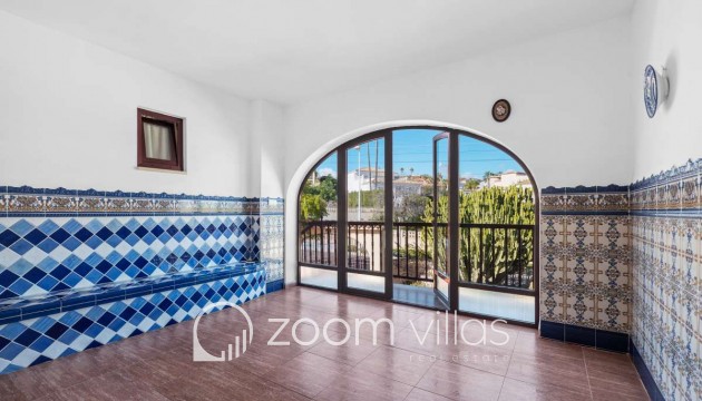 Resale - Villa - Calpe