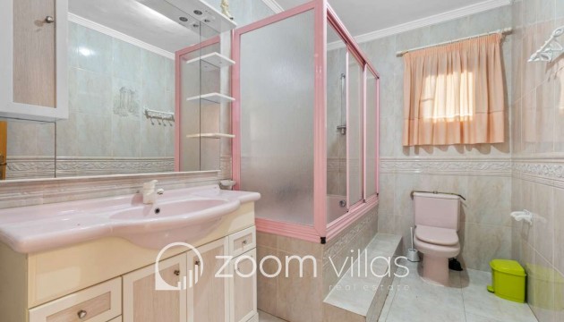 Resale - Villa - Calpe